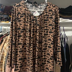 Elegant Chain Pattern Blouse - Black and Tan